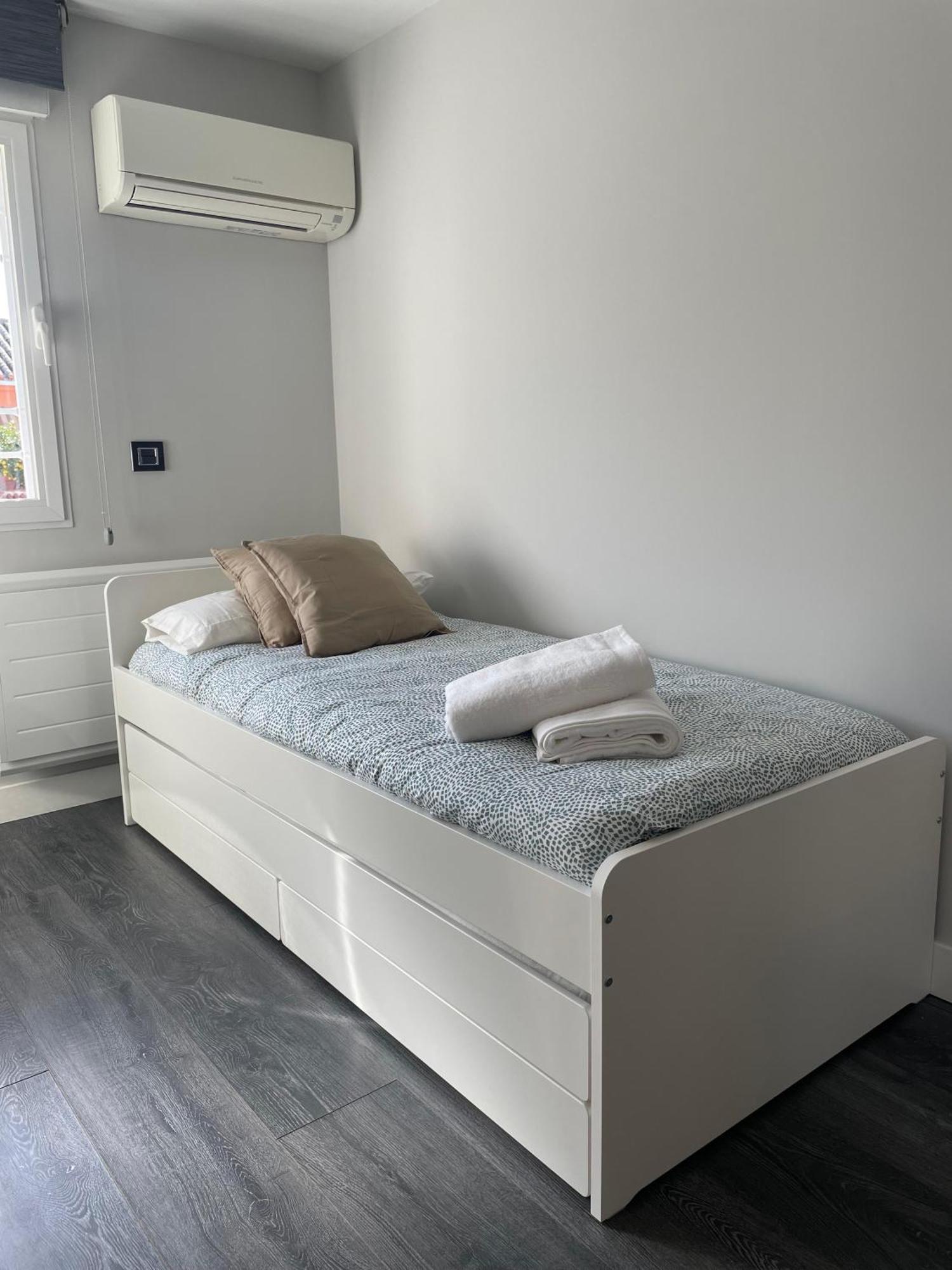 H&H Casa En Centro De Granada Villa Екстериор снимка