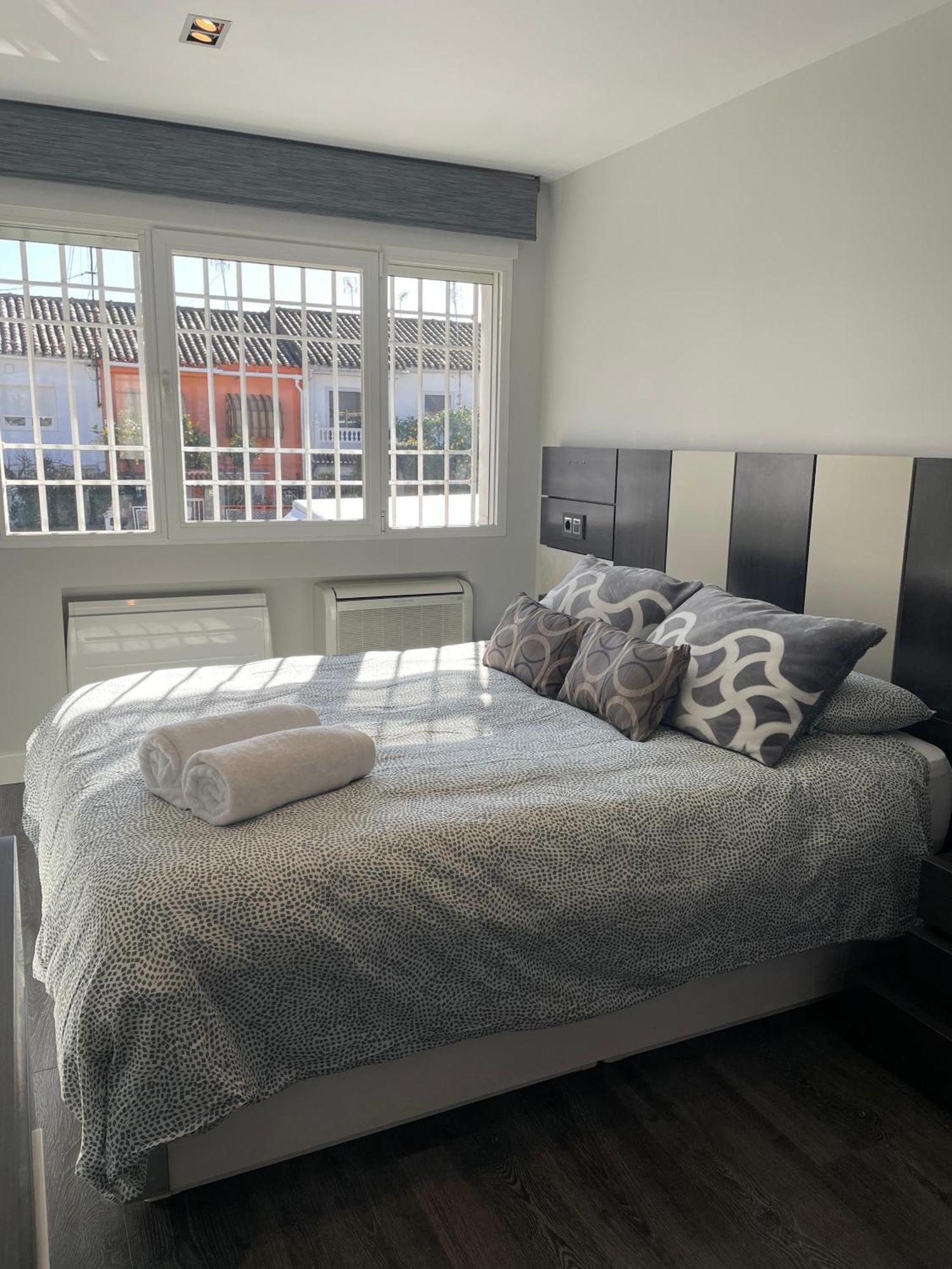 H&H Casa En Centro De Granada Villa Екстериор снимка