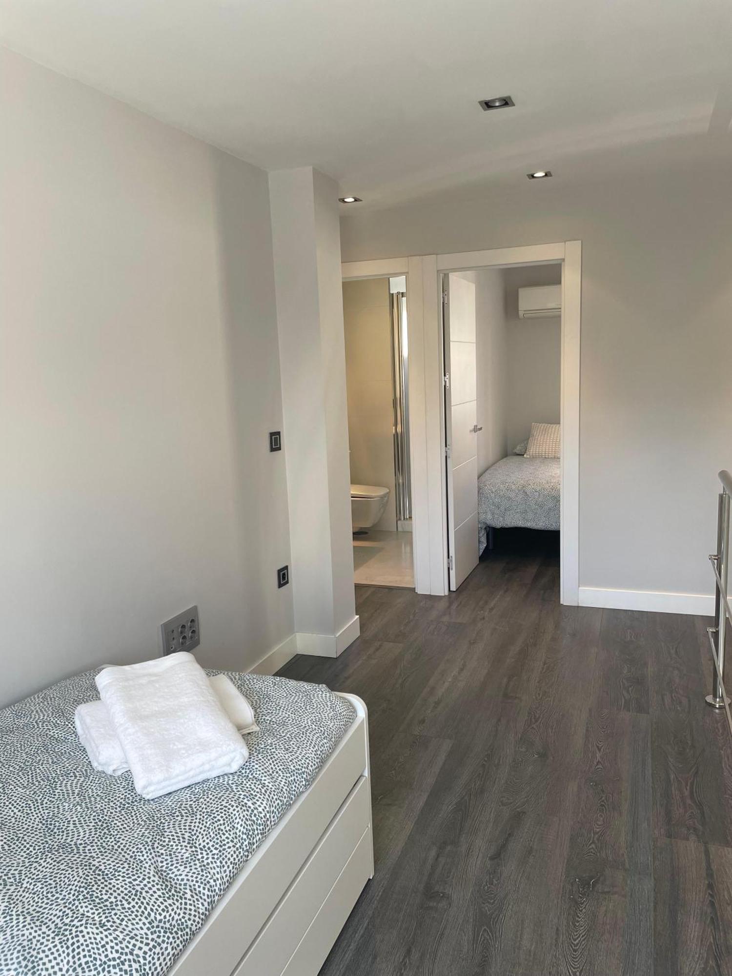 H&H Casa En Centro De Granada Villa Екстериор снимка